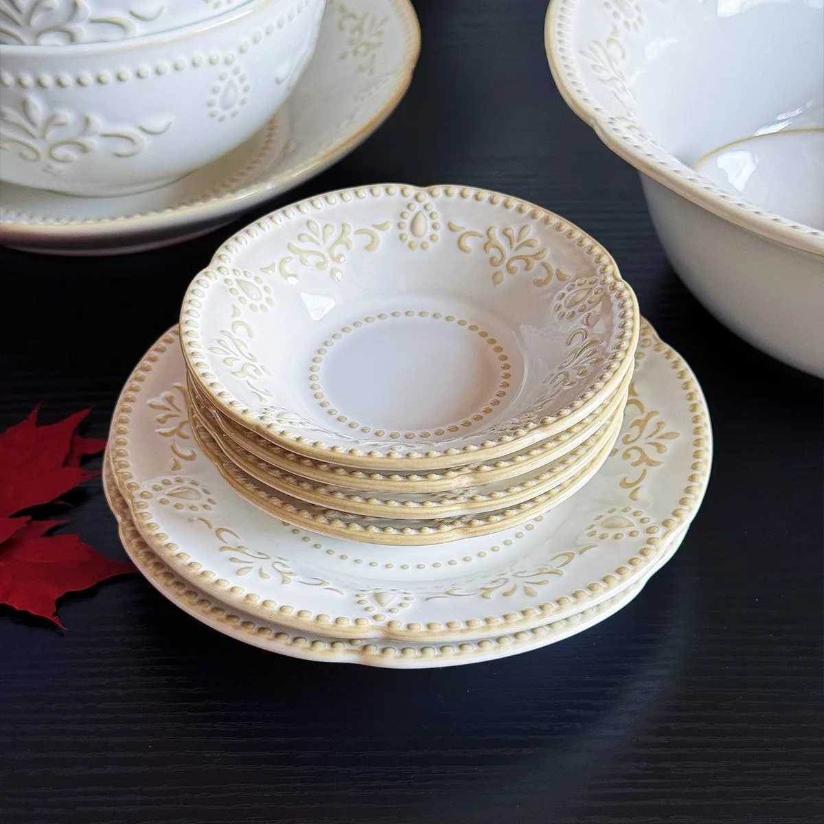 Luxury French Ceramic Dish Retro Restaurant Dipping Dishs Exquisite Household Kitchen Tableware European Dessert Round Plates Y251129