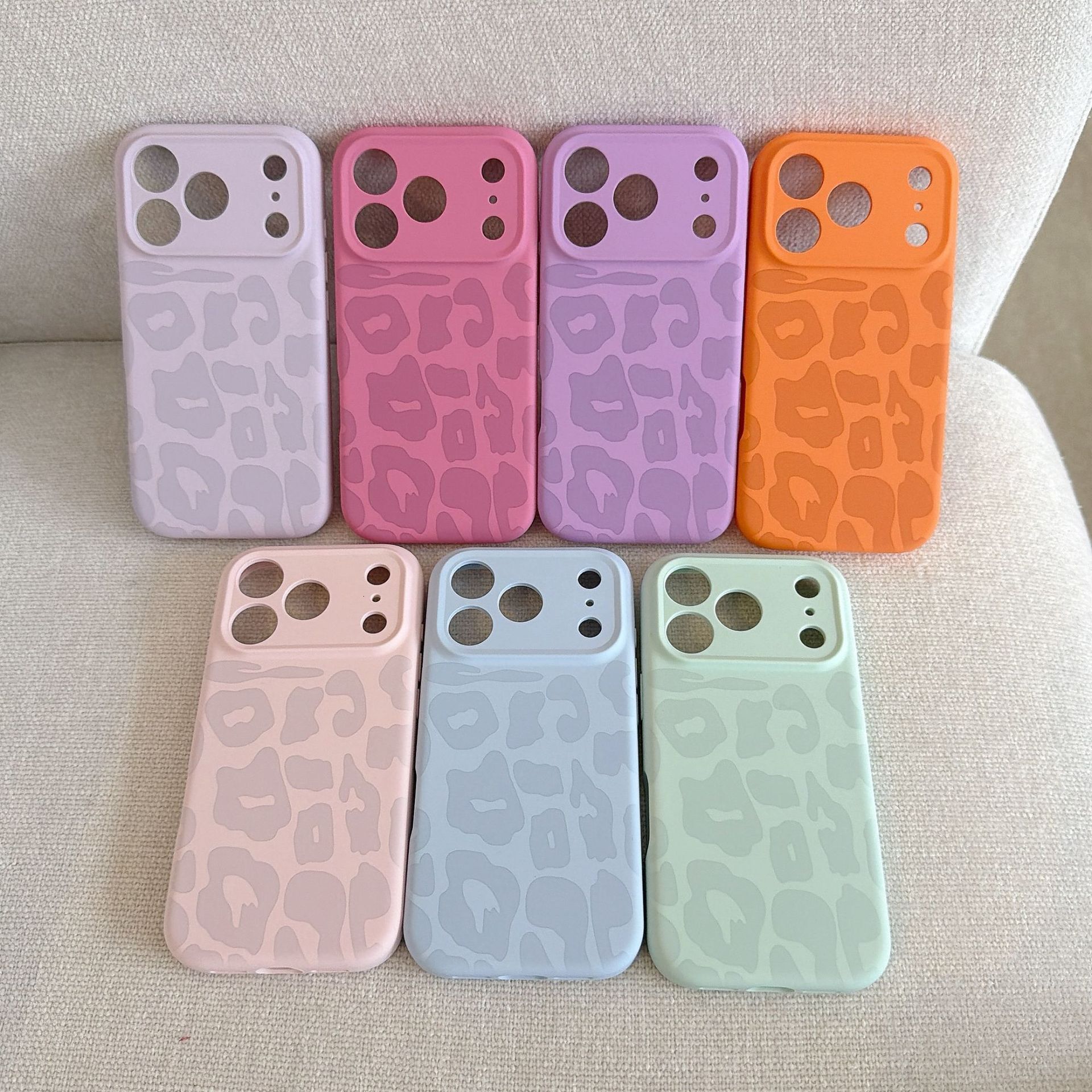 Leopard Print Phone Case iPhone 17 Pro Max Compatible with Apple 16 Pro Silicone Simple Skin Feel 15/14 Soft