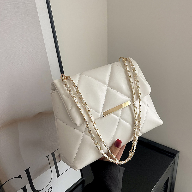 Free shipping Designer Classic fashionable simple multifunctional leisure diamond grid embroidery thread chain crossbody bag