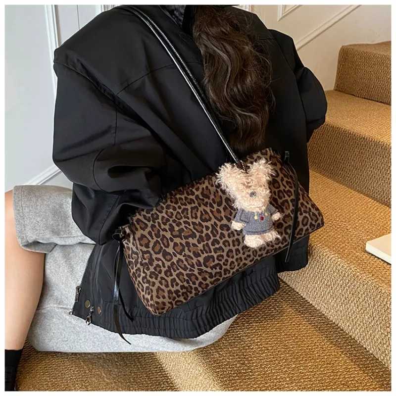 Leopard Print Shoulder Bags Large Capacity Double Sided Use Sense of Luxury Zipper Tote Bags for Women 2025 Hot Sale K251128