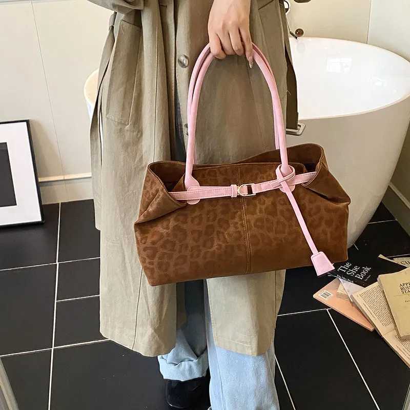 Vintage Leopard Print Tote Bag New Style Versatile Handbag Fashionable Luxury Shoulder Underarm Bag High-quality Suede Women Bag K251128