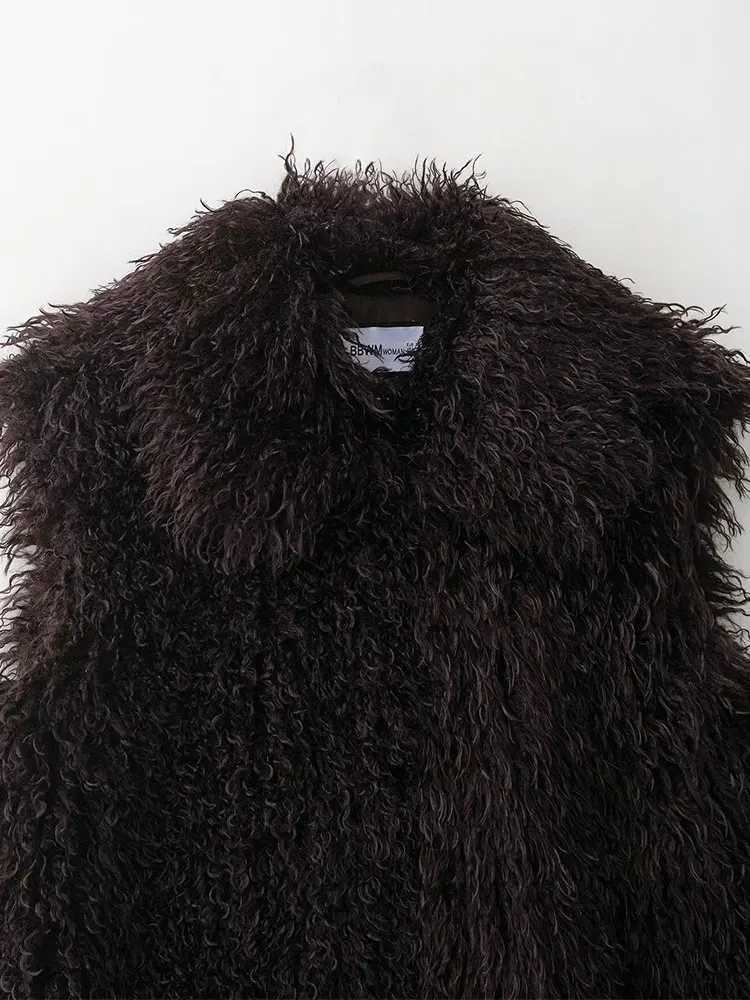 TFAFXY Faux Fur Vests For Women New Fashion Fluffy Sleeveless Jackets Female Vest Loose Winter Warm Streetwear Waiscoat TopsT251129