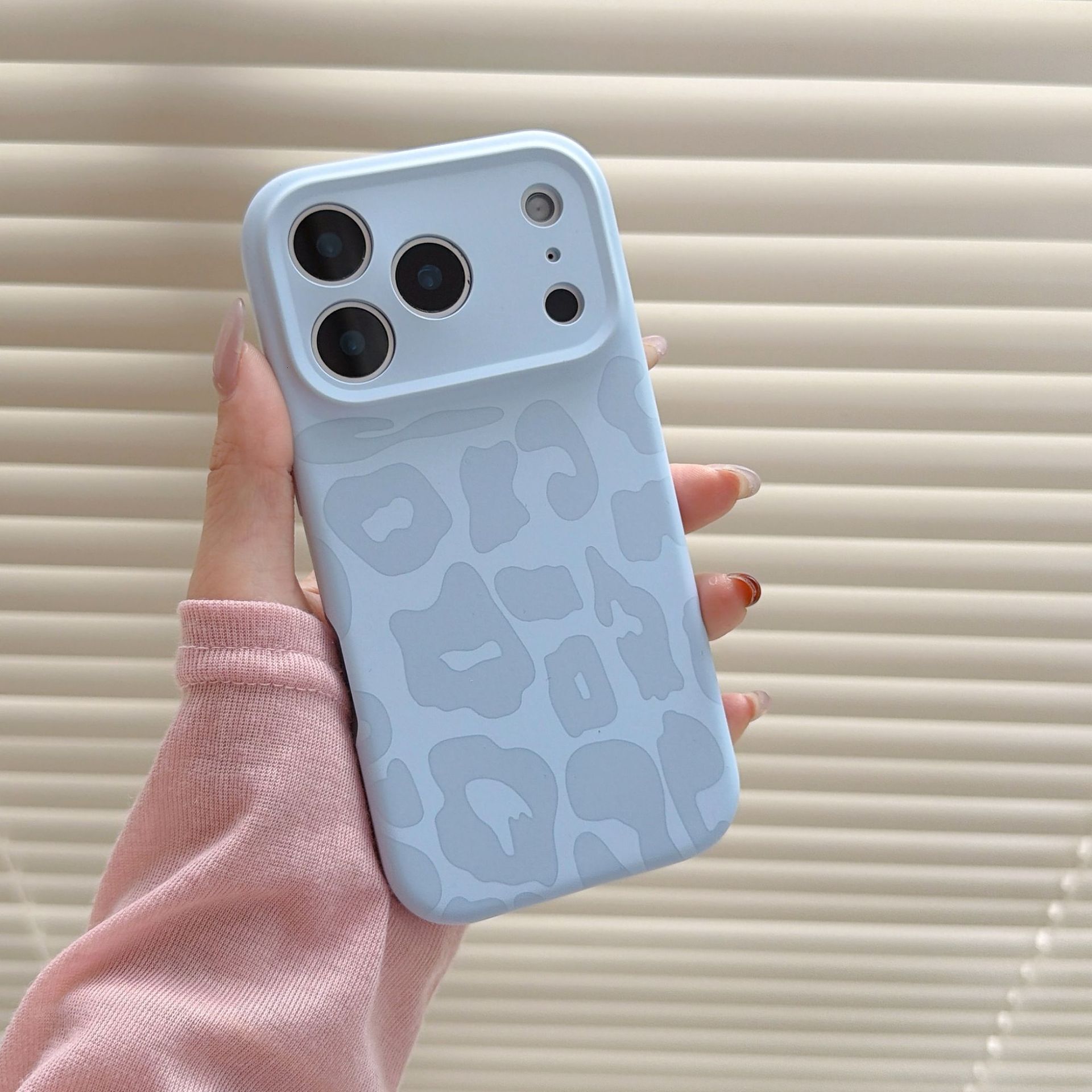 Leopard Print Phone Case iPhone 17 Pro Max Compatible with Apple 16 Pro Silicone Simple Skin Feel 15/14 Soft