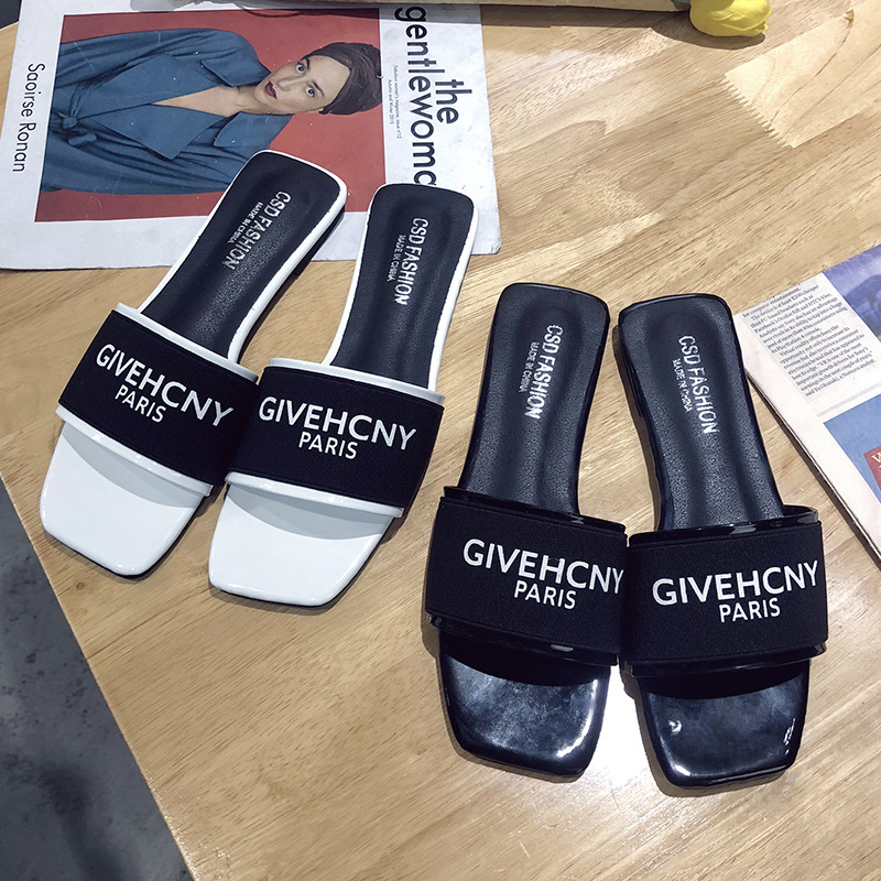 Free shipping designer women's summer new Korean-style flat-bottomed flip-flops with a simple style outdoor casual beach flip-flops