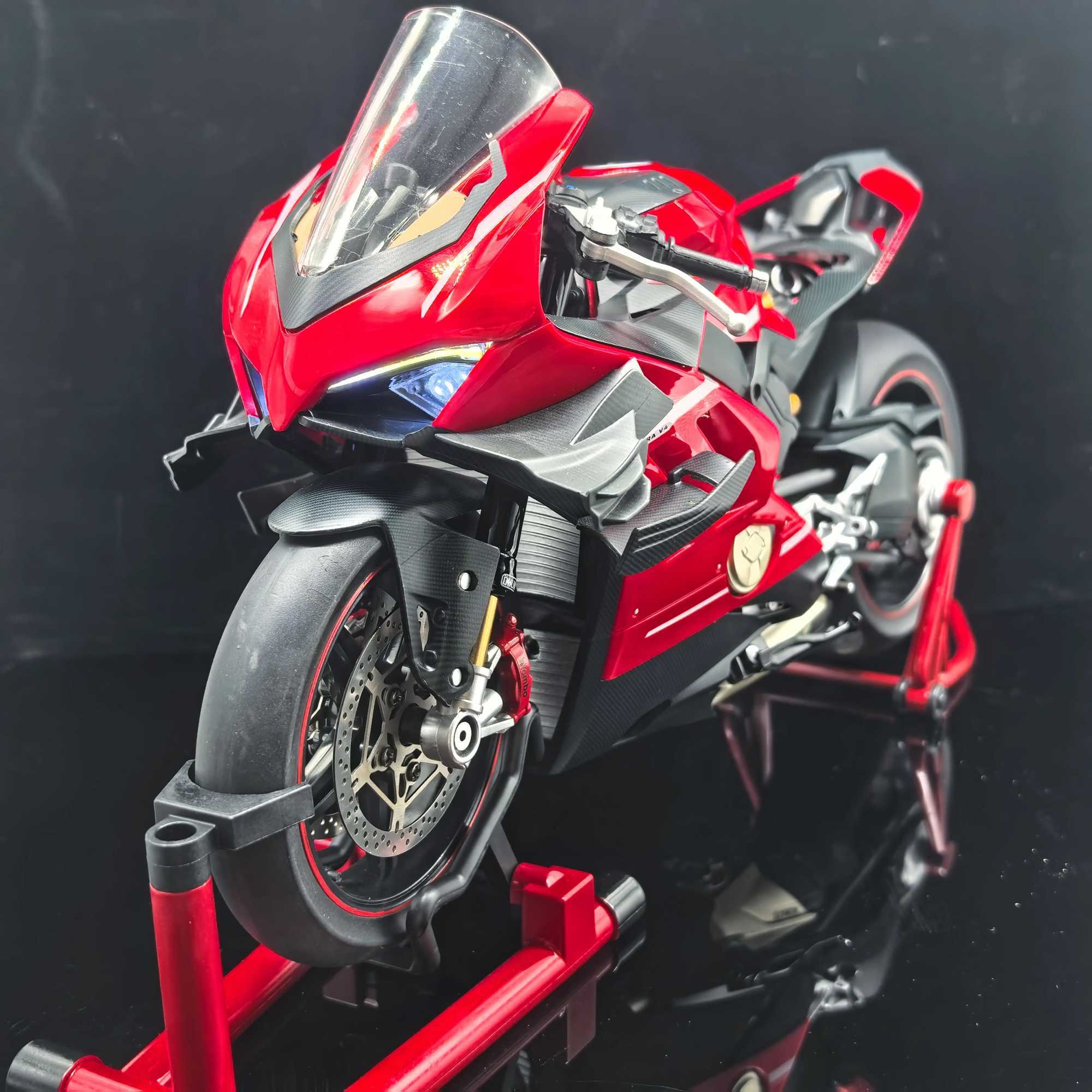 Spray 17 Ducati V4S 16 V4R Super Motorcycle Alloy Diecast Metal Model Street Racing Ornament Start Collection Of Hobbies Boy J251129