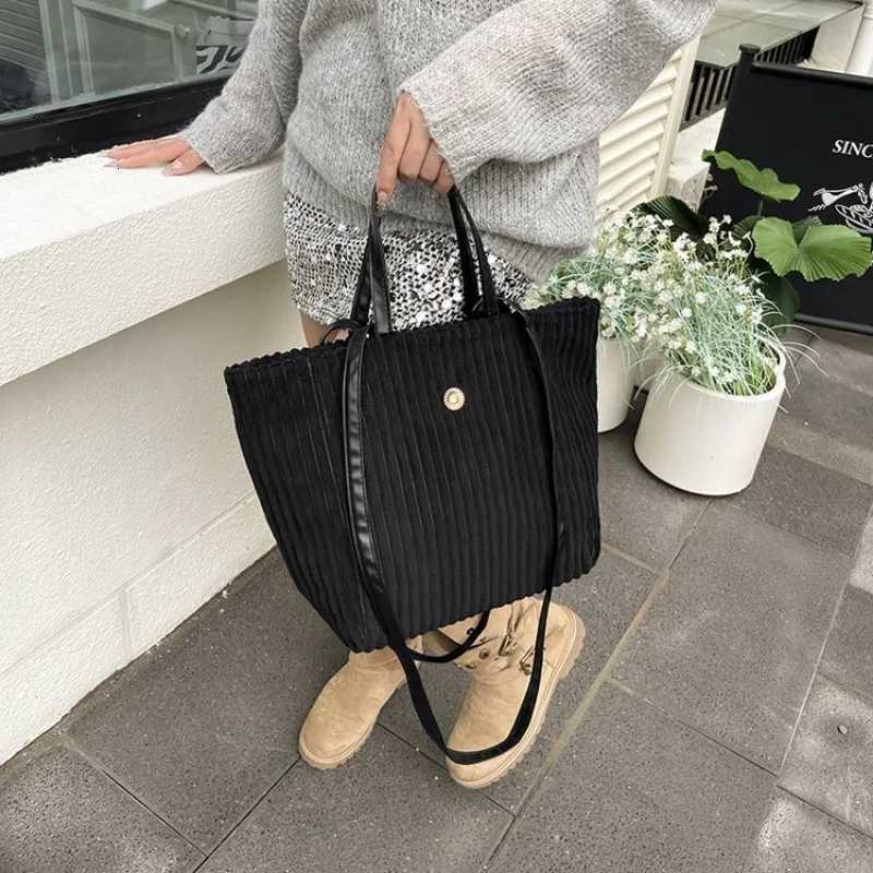 Glamorous Presbyopic Handbag Creative Simple Versatile School Female Bag For A Day At School K251128