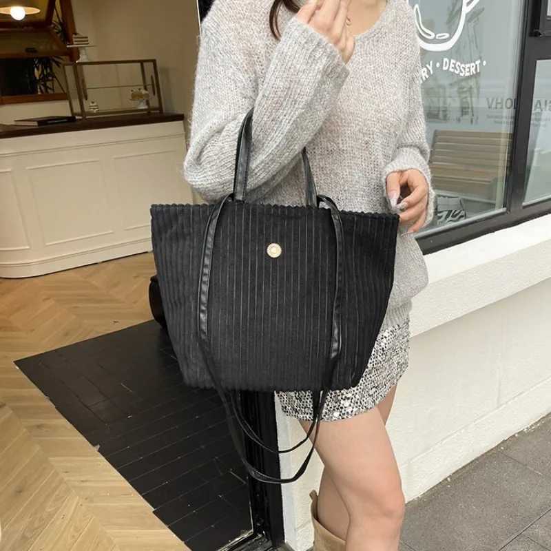 Glamorous Presbyopic Handbag Creative Simple Versatile School Female Bag For A Day At School K251128