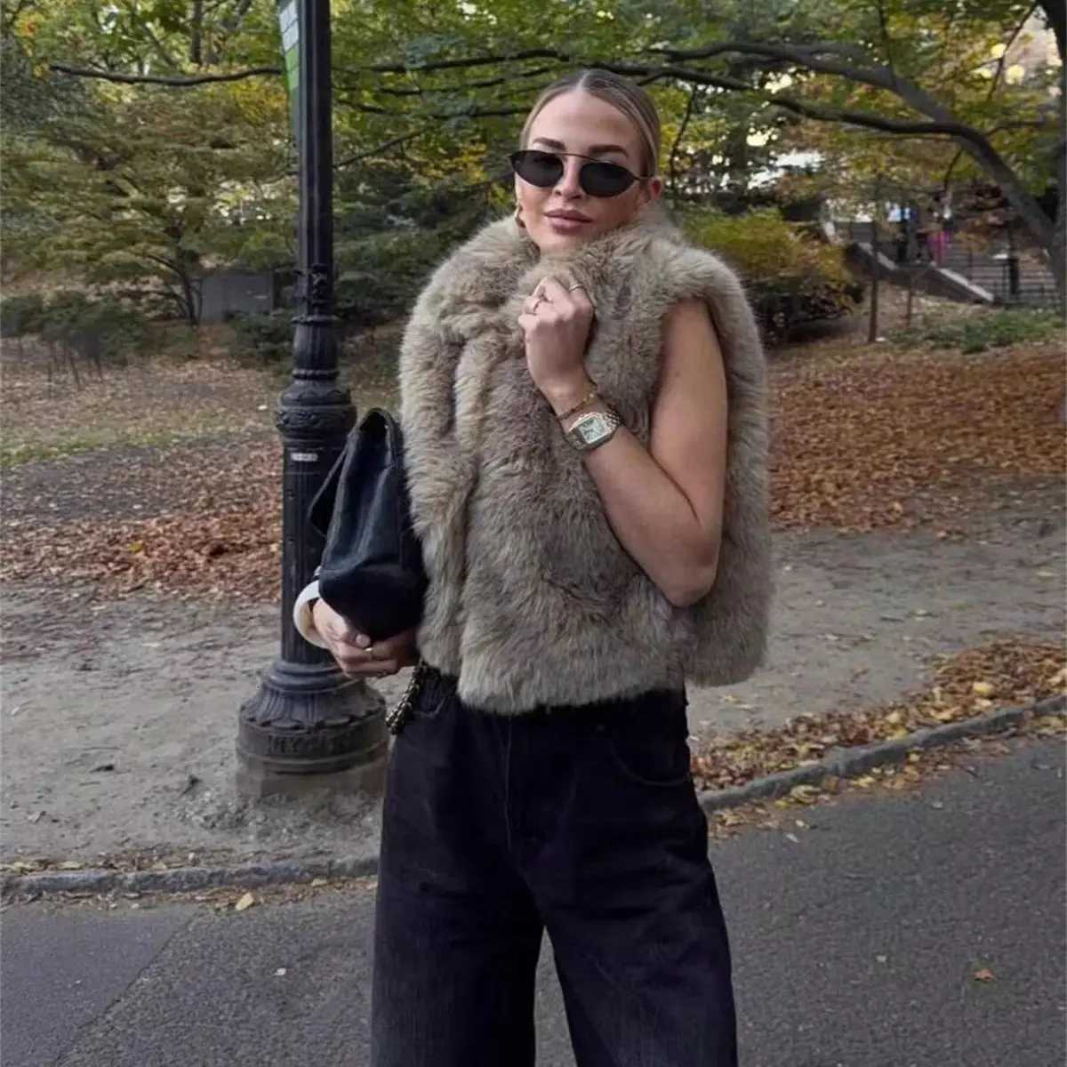 New In Faux Fur Vest For Women 2025 Autumn Winter Fashion Sleeveless Coat Lady Solid Casual Waistcoat Chic ClothesStreet RetroT251129