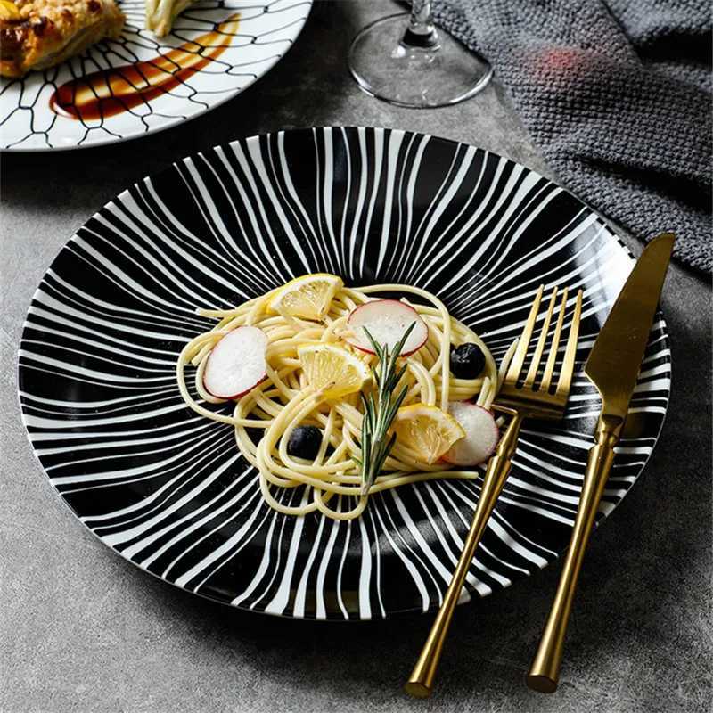 Luxury Black White Stripe Ceramic Dinner Steak Plate Porcelain Pasta Salad Snacks Dishes Wedding Gift Round Kitchen Tableware 10 Inch Y251129