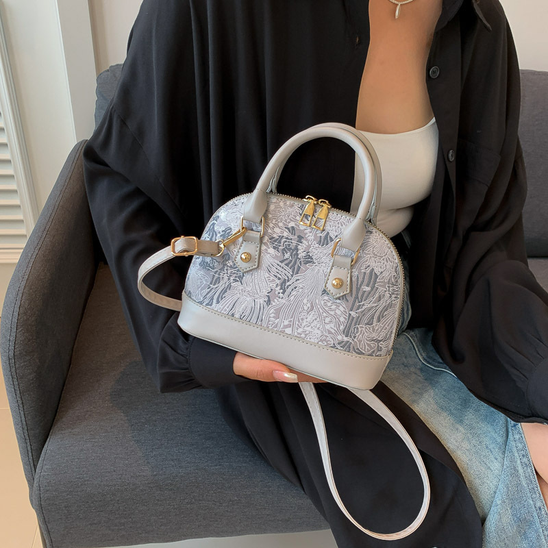 Women's Simple Summer Commuter Shell Bag 2025 Handheld Leisure New Single Shoulder Fashion Creative Pattern Crossbody Bag Korean Edition Designer