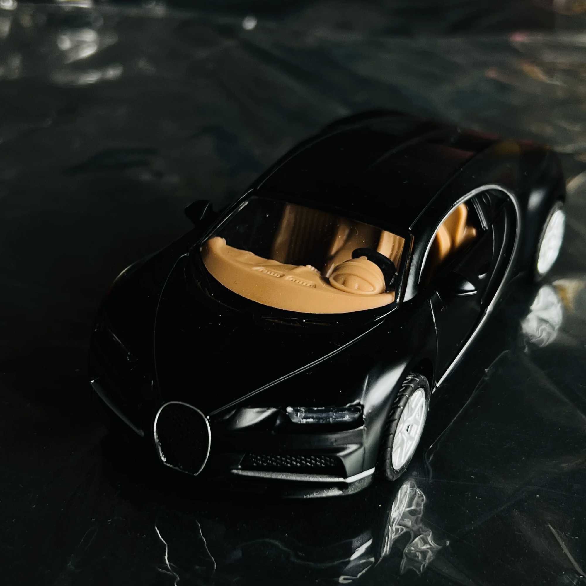 Simulation metal alloy super cool sports car toy model childrens birthday gift preferred ornament gift collection J251129