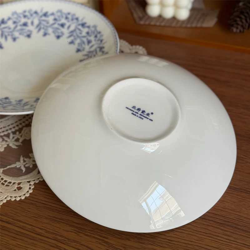 Luxury 8inches Ceramic Plate Blue Floral Print Dining Dishes Texture Underglaze Round Deep Soup Plates Household Fruit Salad Tablewares Y251129