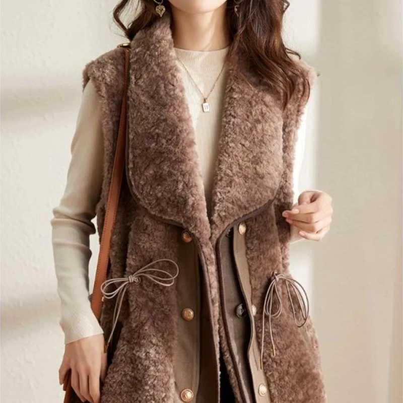Splicing Lamb Plush Vest for Women Lightweight Padded Sleeveless Waistcoat Woman Coats on Sale New Outerwear Demi-season ElegantT251129