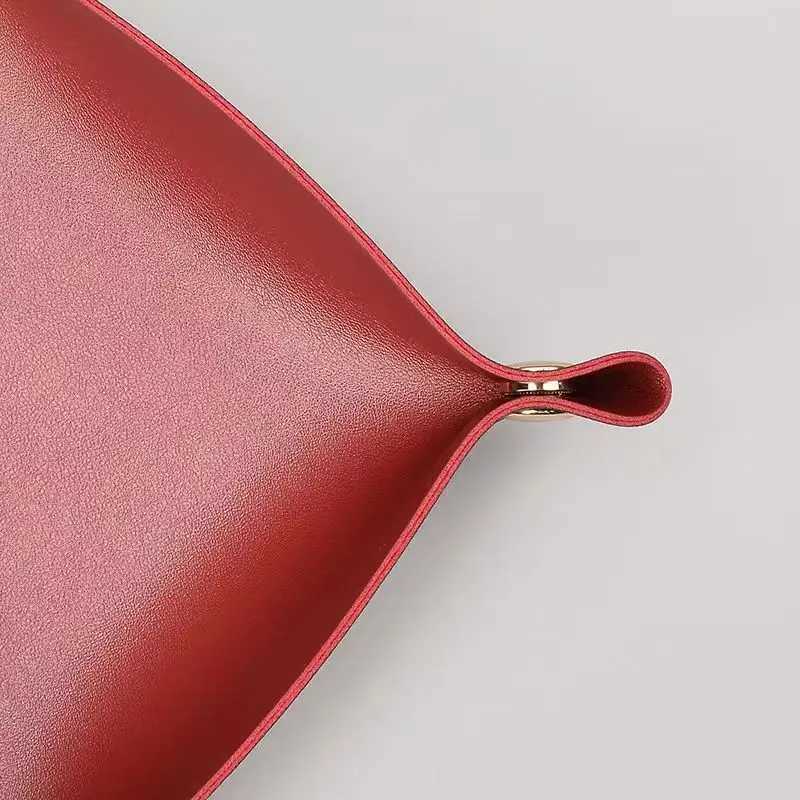 Living Room Entrance Key Storage Box Leather Desktop Cosmetics Storage Box Sundry European Tray Storage Box Y251129