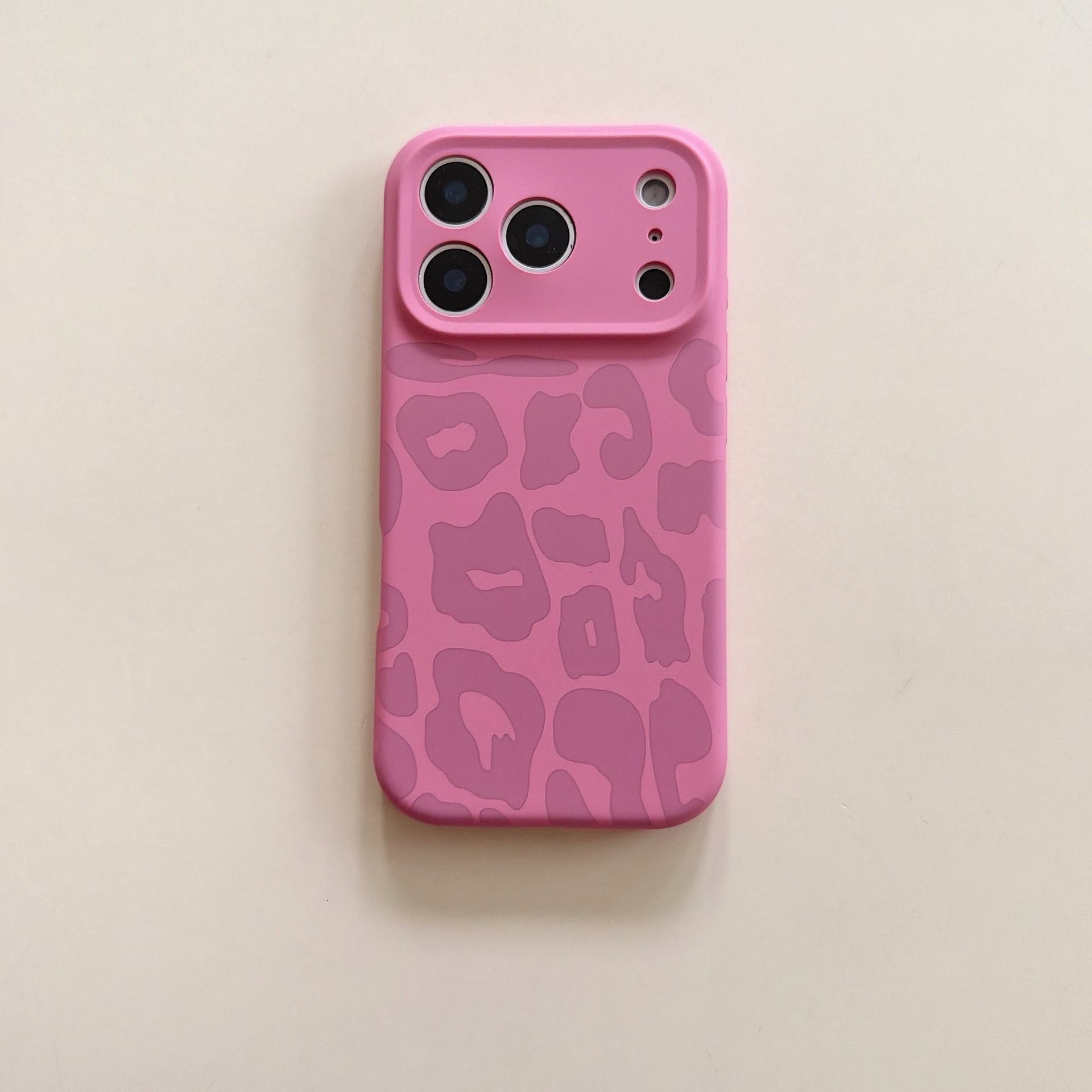 Leopard Print Phone Case iPhone 17 Pro Max Compatible with Apple 16 Pro Silicone Simple Skin Feel 15/14 Soft