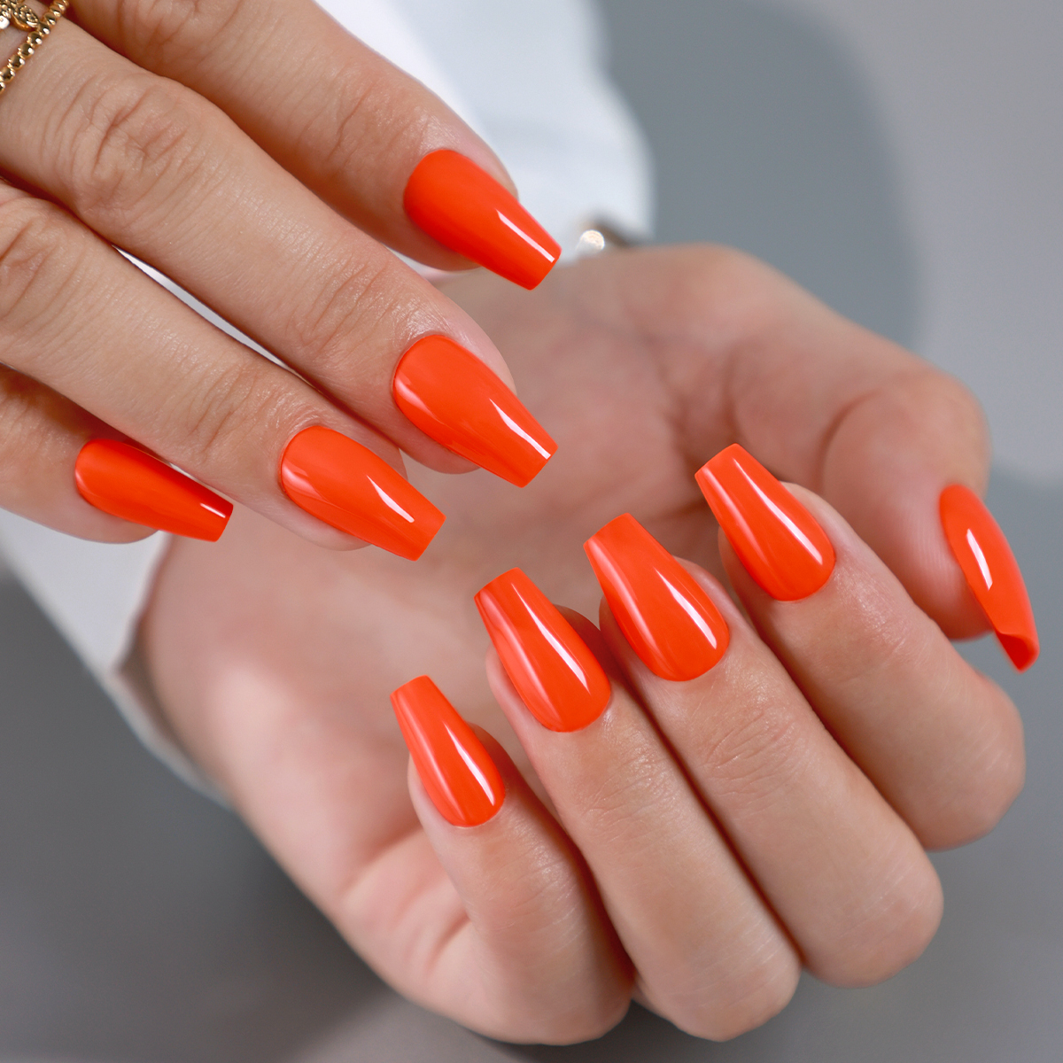 Orange Acrylic Gel Press-on Nail Sets with 32 Pieces Ladies and girls gifts, daily wear Perfect for Dance Performances