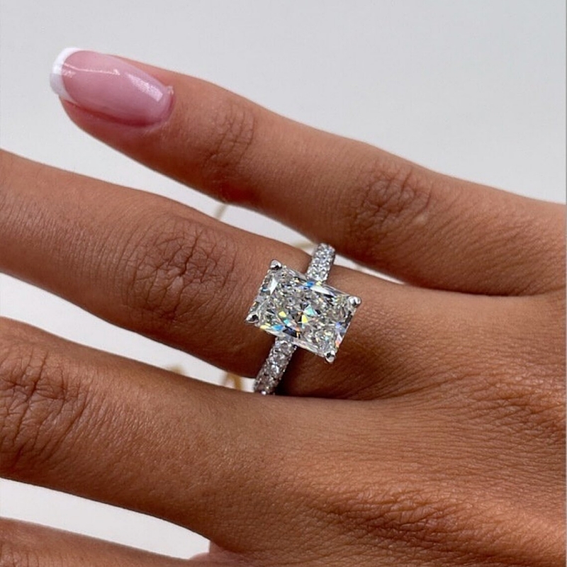 Jewelry 18K White Real Gold Ring For Women 2.0 Carat Radiant Cut Luxuery Pave Lab Diamond Engagement Wedding Womens Ring