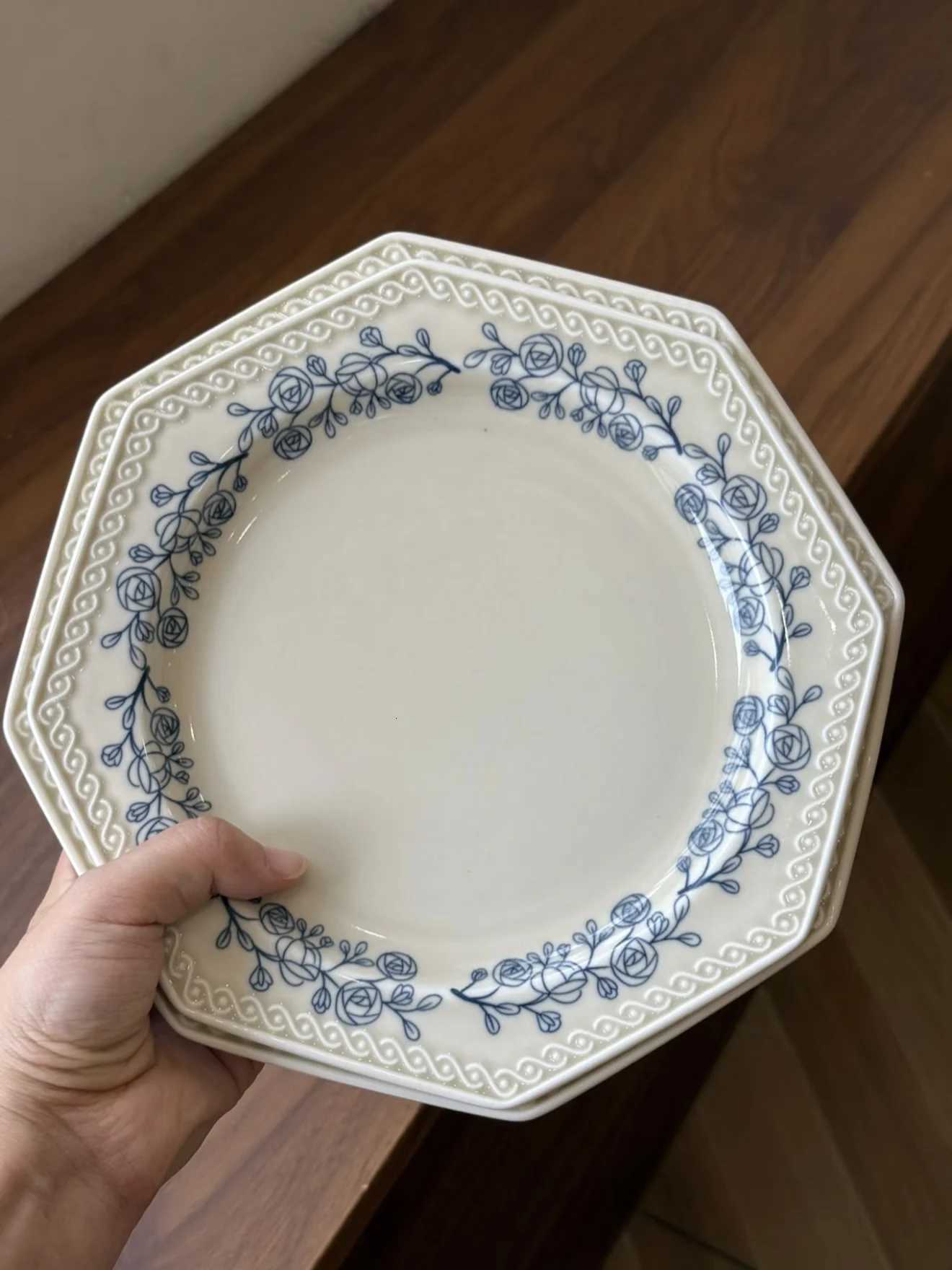 Luxury French Retro Ceramic Tableware Set Daily Household High Quality Fruit Plates Simple Daily Household Breakfast Milk Bowl Y251129