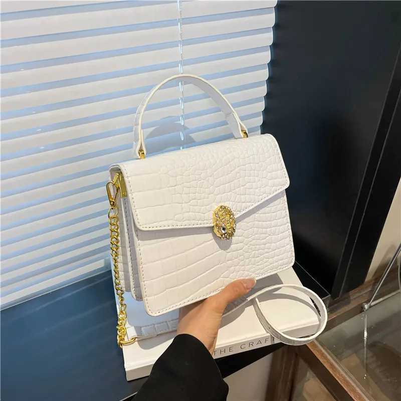 2025 Crocodile-Embossed Chain Bag - Crossbody/Handheld Multi-Way Purse Elegant Womens Handbag K251128