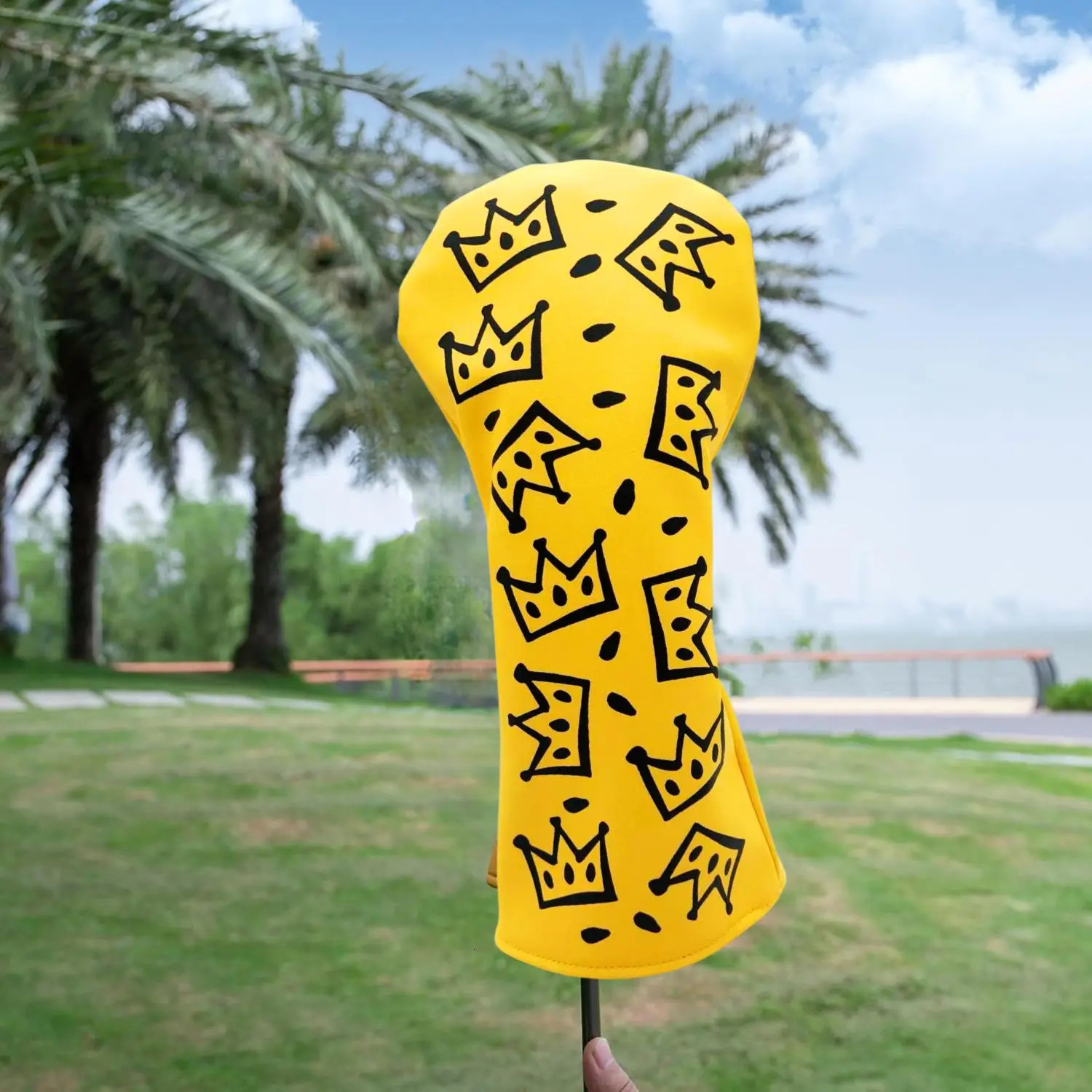 Golf Club Head Cover with Crown n Durable Synthetic for Driver Creative Christmas Headcover 251129