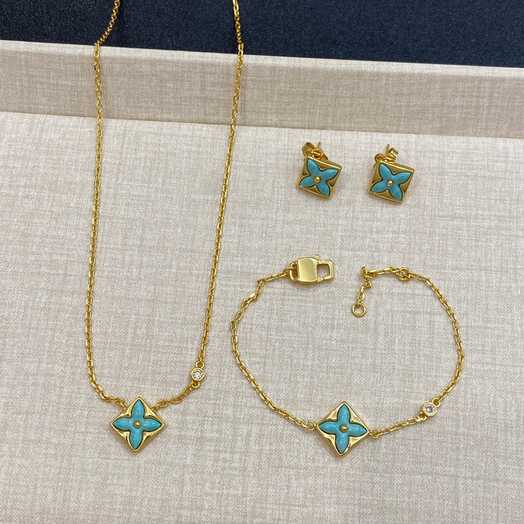 Gold Color Luxury Flower Pendant Necklace Bracelet Earrings Light blue Agate Flower Fashion Designer Set For Women