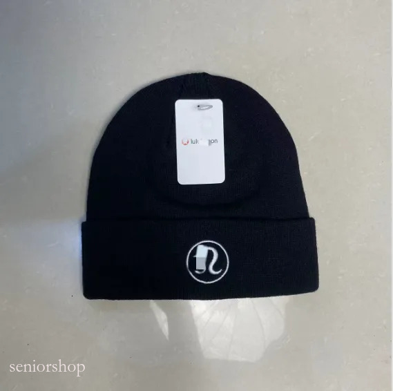Designer Luluity Lemonics Hat Autumn Winter Warm Men Women Skull Knitted Wool Cap Yoga Beanie Tide Street Hip-Hop Hats Fashion Bonnet Hats Sets 925