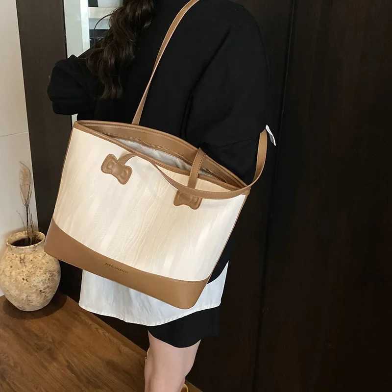 2025 Trendy Textured Womens Shoulder Tote - Huge Capacity Commuter Bag Casual Versatile Foreign Style Must-Have K251128