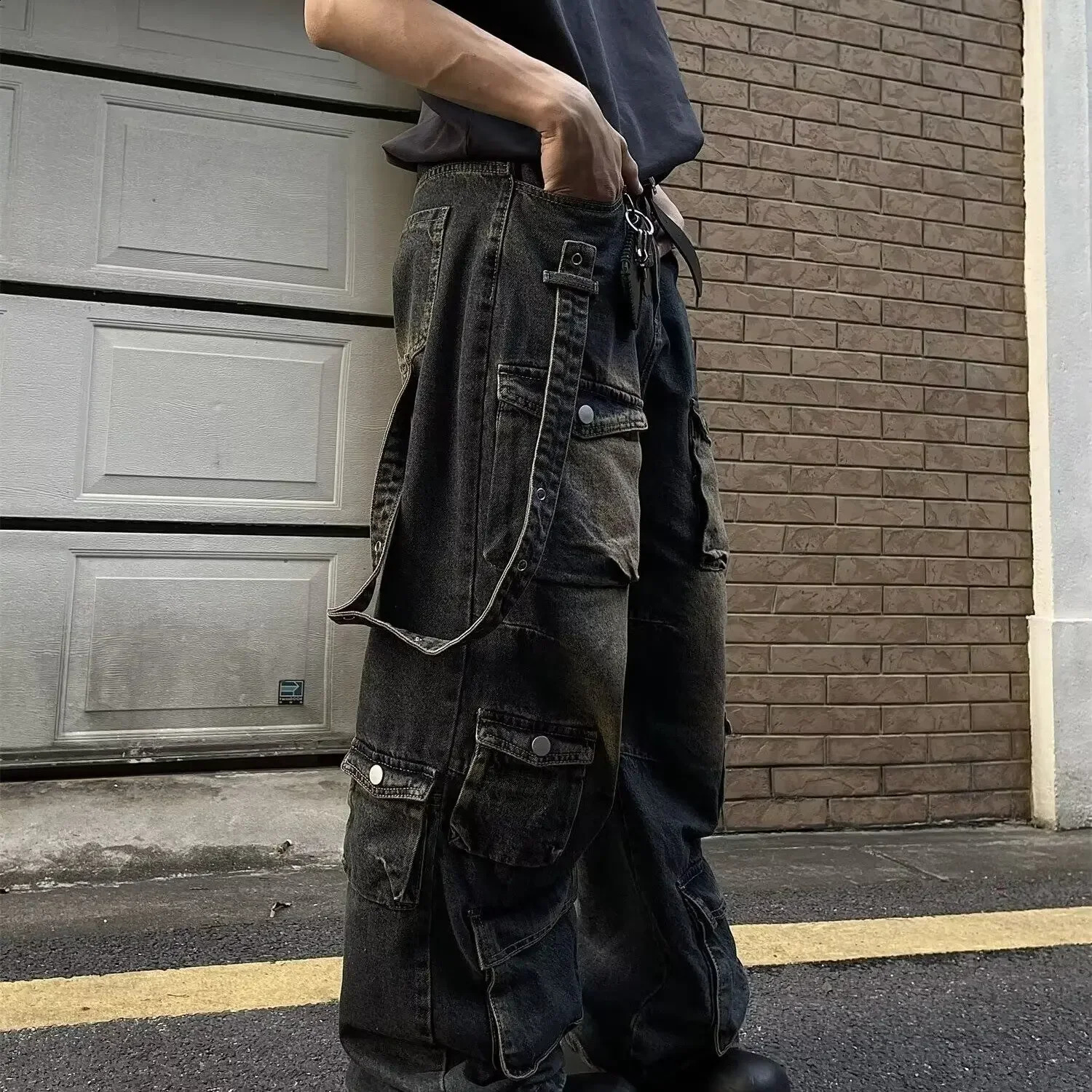 Mens Spring and Autumn Street Clothing Bell Bottom Jeans with Multiple Pockets Loose and Suitable for Washing 250423