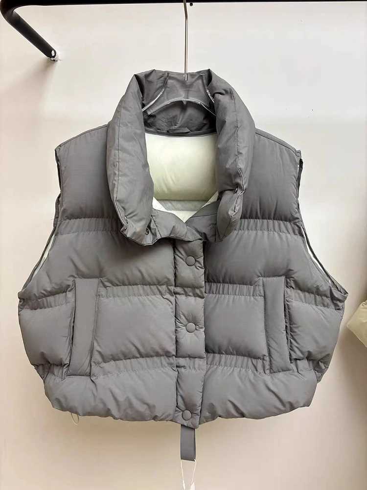 Autumn Winter Stand Collar Puff Solid Down Vest Female Single Breasted Waistcoat Outwears Women White Duck Down Sleeveless VestT251129