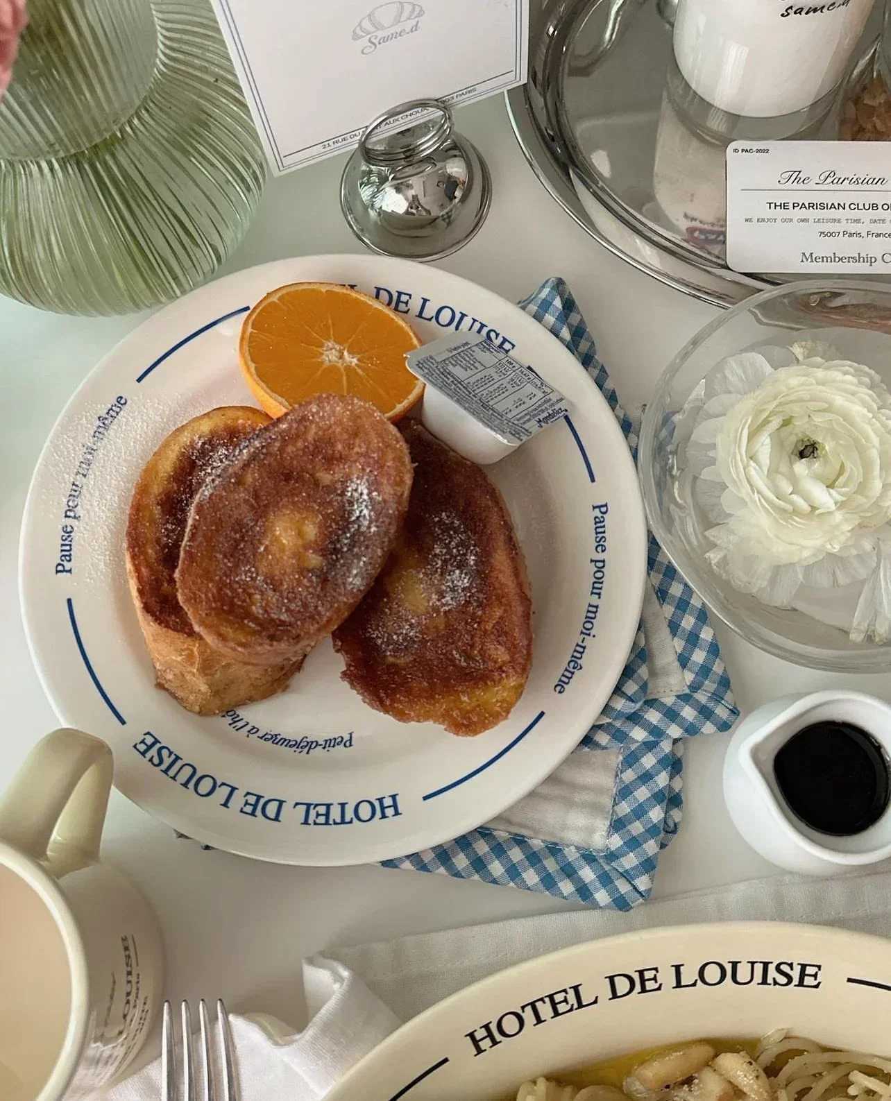 Luxury Blue English Letters Line Breakfast Salad Bread Flat Plate Desserts Cake Steak Western Cuisine Italian Pasta Ceramics Tableware Y251129