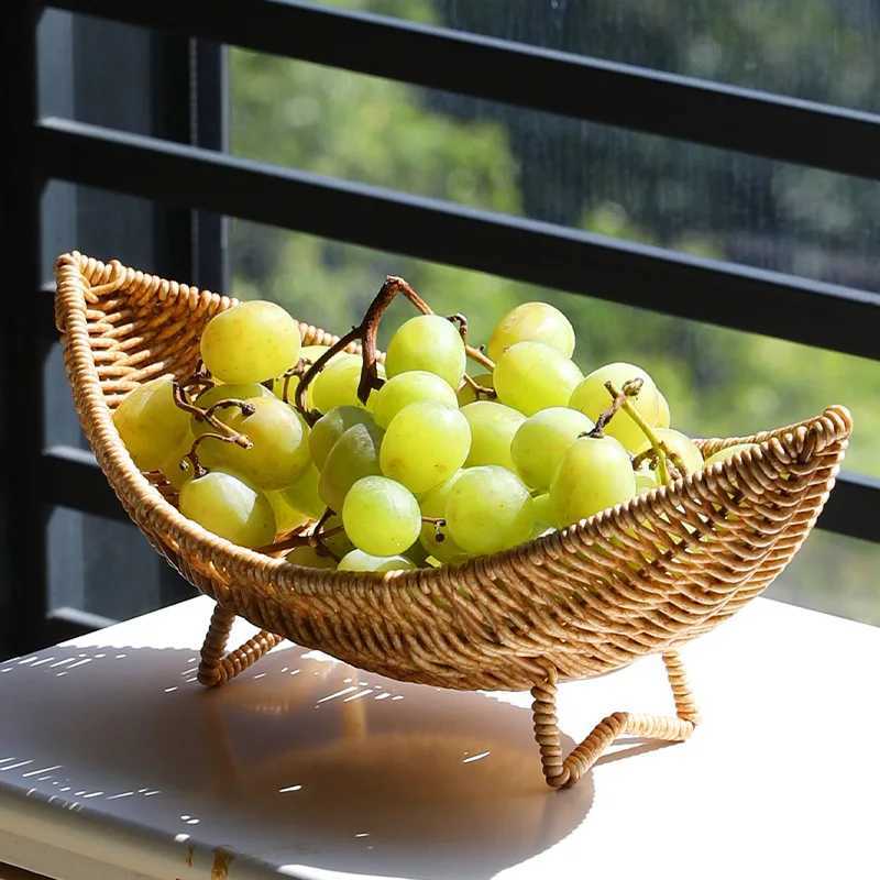 Decorative Imitation Rattan Baskets Bread Fruit er Serving Tray Handwoven Plate Tray French Fries Boats Storage Bowls Platte Y251129