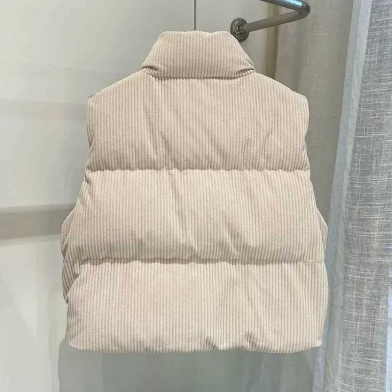 Womens Padded Cotton Vests Quilted Solid Color Youthful Lightweight Lady Giletes Clothes Fashion 2025 Korean Style Autumn ColdT251129