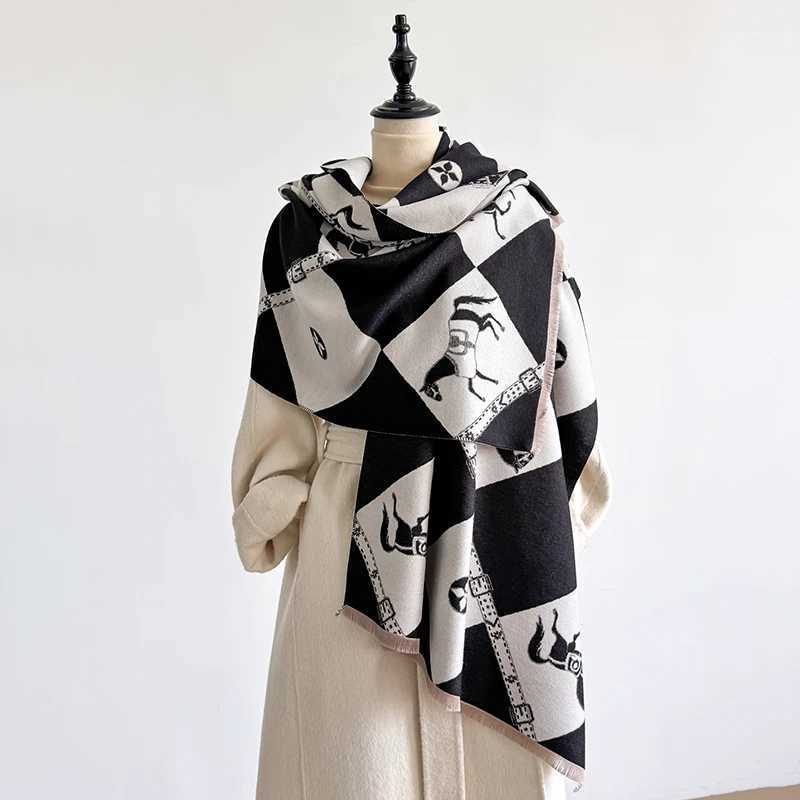 Elegant Heart Pattern Scarf Imitation Cashmere Soft Warm Versatile Shawl Coldproof Windproof Blanket Scarf for Autumn WinterJ251129