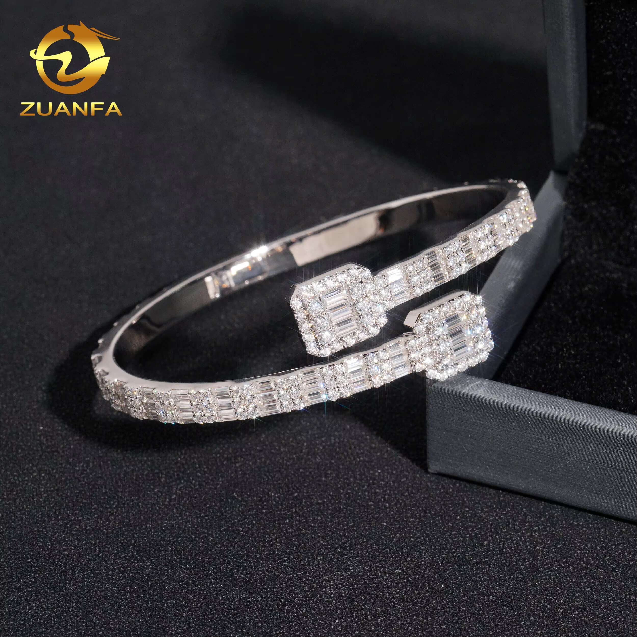 Iced Out Hip Hop Jewelry Cuban Bracelet 925 Sterling Silver Vvs Moissanite baguette Cut Diamond Cuff Bangle Bracelet Men wome