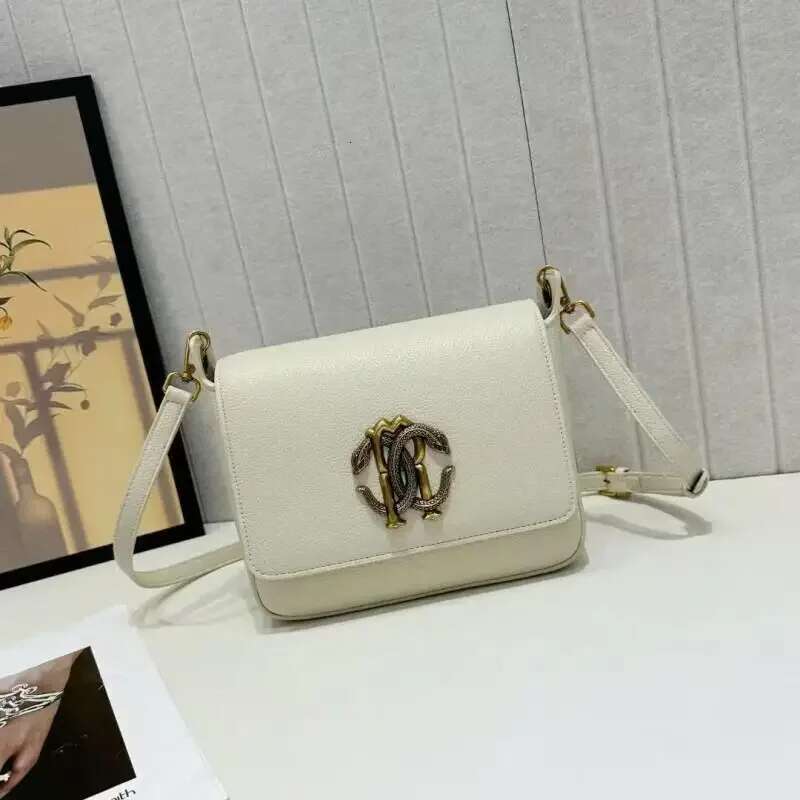 Light Fashion High Quality Classic Solid Color Commuting Versatile Popular Retro Style Ladies Handbag