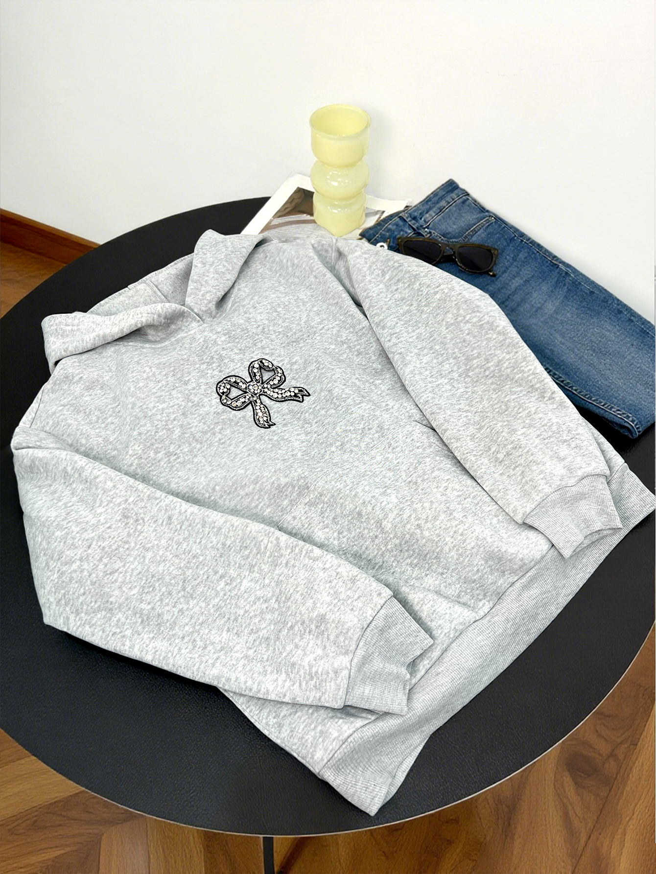 Women's Grey Rhinestone Hoodie: Young Fashion Style, Casual Comfortable Pullover with Bow Embellishment, Loose-Fit Hooded Sweatshirt for Daily We