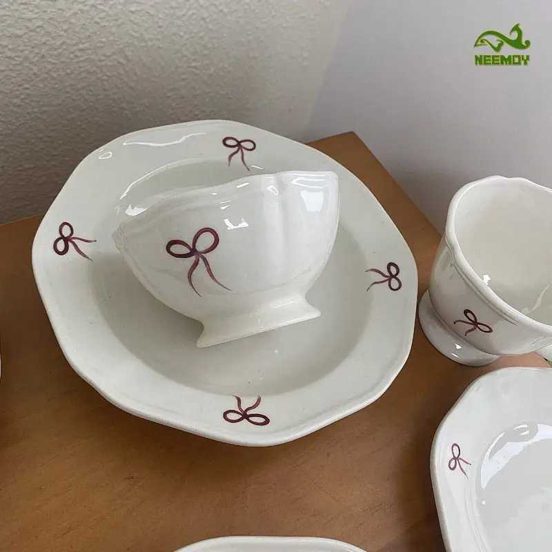 Luxury Vintage Red Bow Plate Vegetable Plate He Afternoon Tea Dessert Cake Deep Plate Underglaze Colored Ceramic Tableware Dishes Y251129