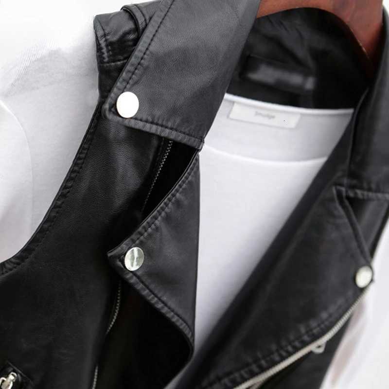 Autumn New Leather Vest Womens Short Sleeveless Leather Jacket PU Shoulder Cut Small Belt Leather JacketT251129