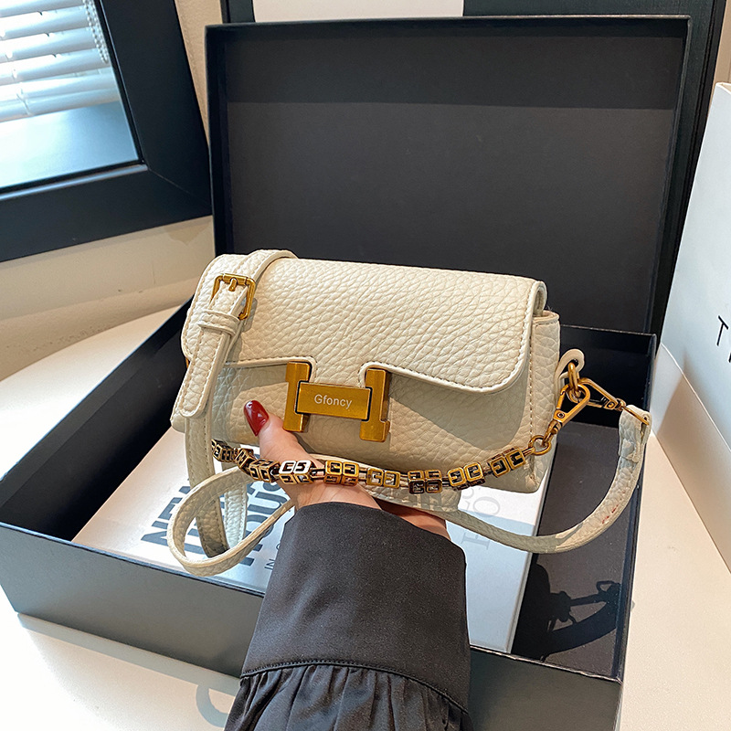 High-quality shoulder luxurious flap crossbody handbag stylish retro baguette premium women luxury chain square casual underarm bag Daily commuting le