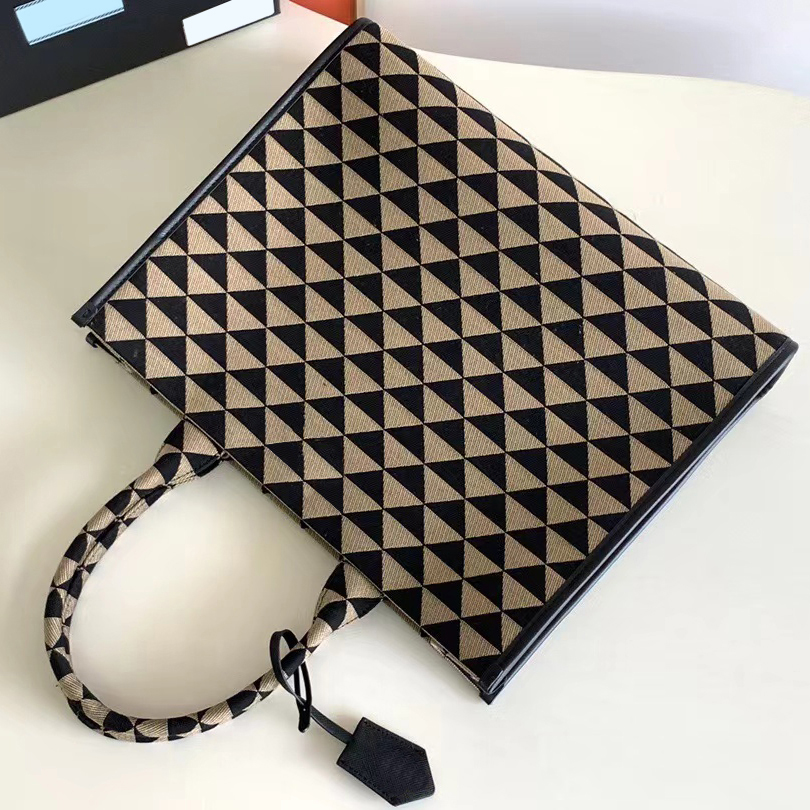 DHlanhai DHwanglijia fashion mens 3 size embroidery tote Bags Womens Designer gym Beach bags canvas Shoulder Cross body Makeup clutch handbags shop ba