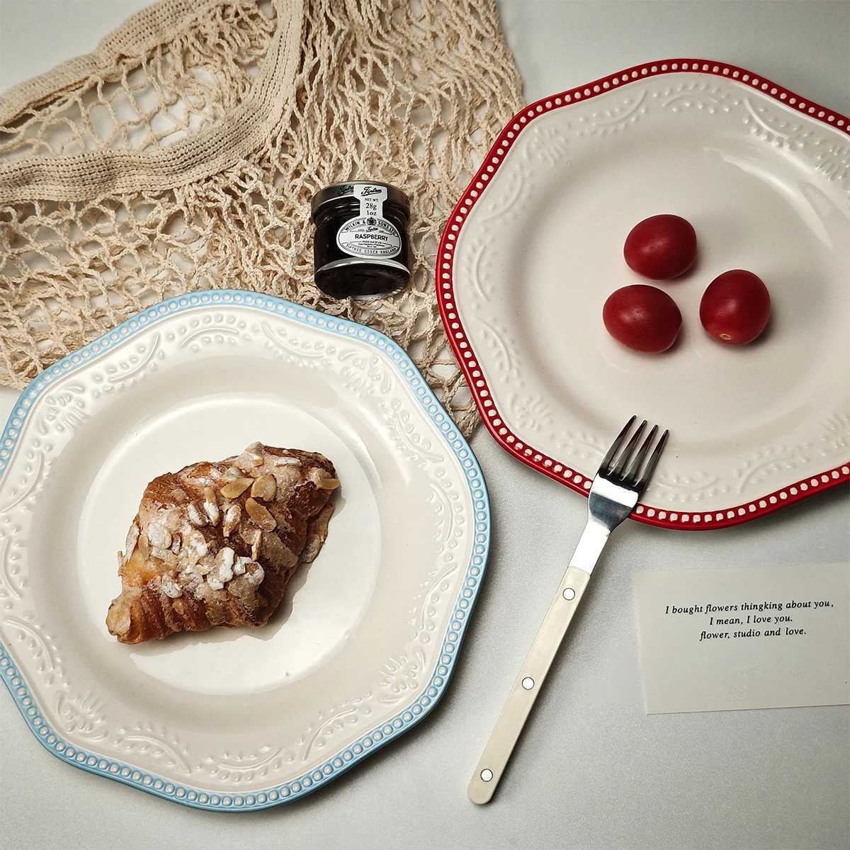 Luxury French Dessert Plates Exquisite Household Breakfast Dish Retro Coffee Shop Ceramic Tableware Chic Western Cuisine Plate Y251129