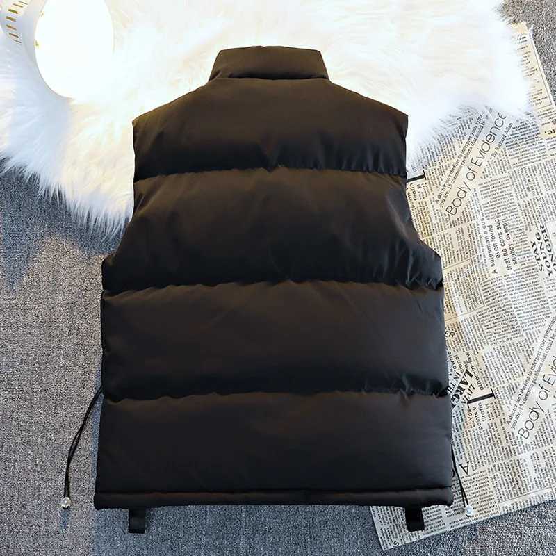 2025 Winter Men Down Waistcoat Fashion Simple Solid Color Pocket Zipper Male Vest Cold-proof Stand Collar Sleeveless Man CoatT251129