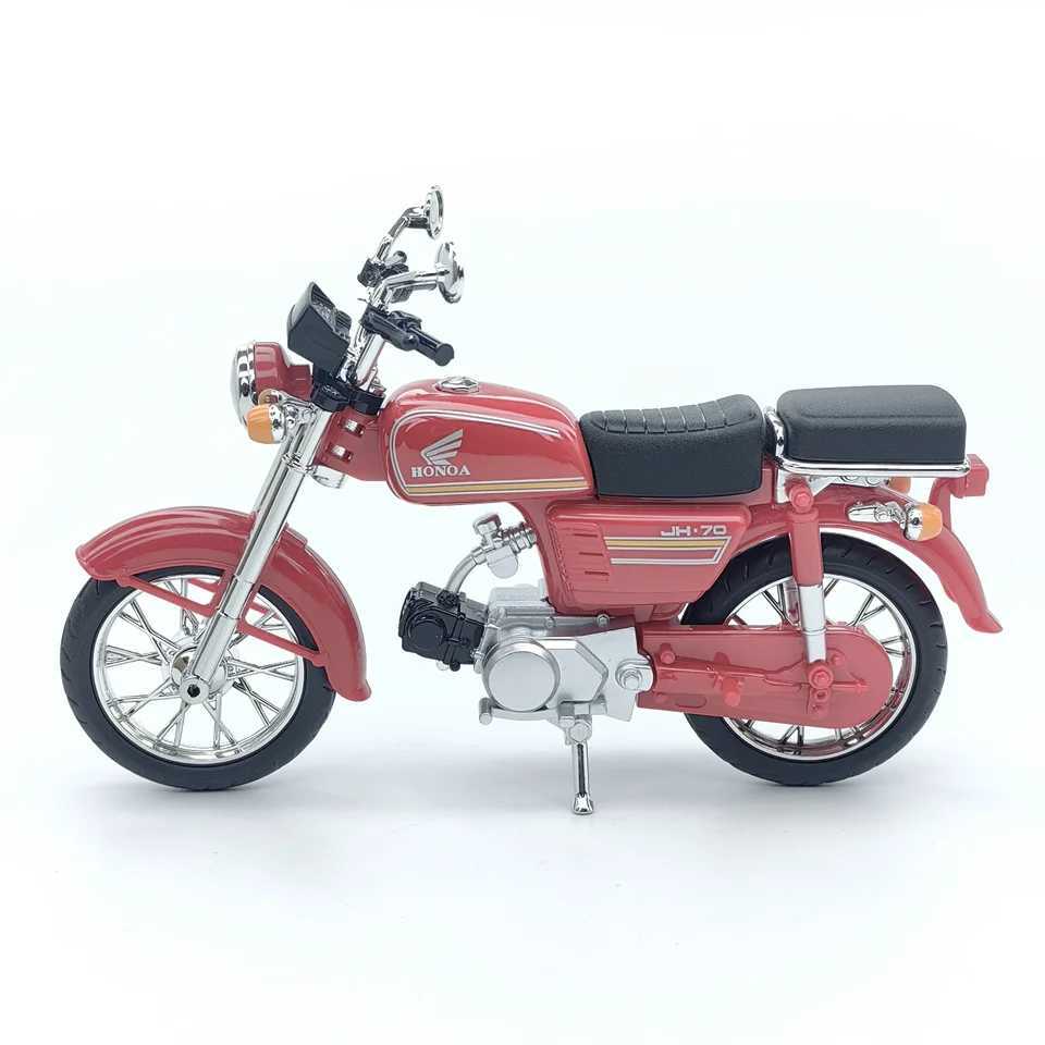 Childrens Alloy Car Motorcycle Toy Model Display Piece Gift for Boys Realistic Simulation Vehicle Collectible J251129