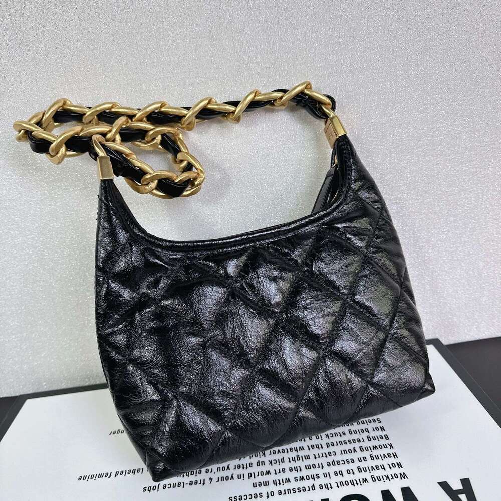 Xiaoxiangfeng 24A Thick Chain Shoulder Hobo Underarm Cover Oil Wax Cowhide Black Gold Hippie Bag Female