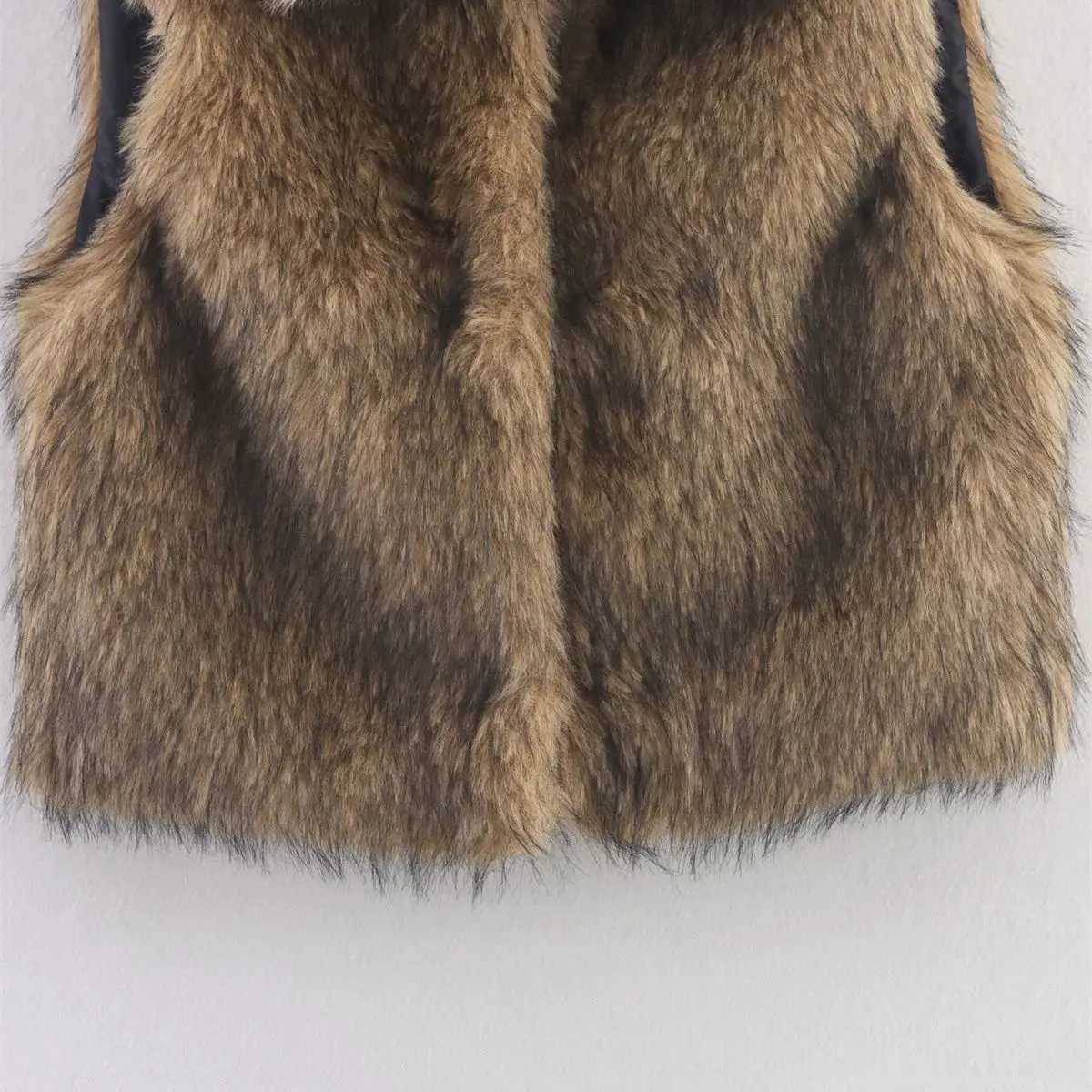 New In Faux Fur Vest For Women 2025 Autumn Winter Fashion Sleeveless Coat Lady Solid Casual Waistcoat Chic ClothesStreet RetroT251129