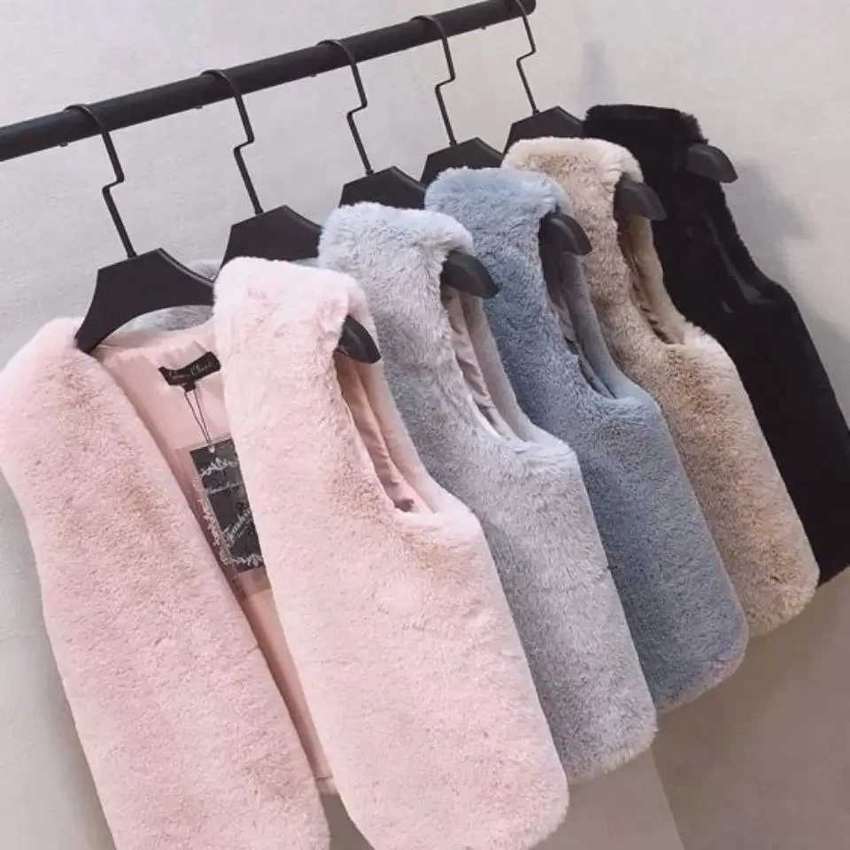 2022 Autumn/Winter New Womens Cropped Shoulder Vest Slimming Sunday Angora Yarns Jacket V-Neck Middle-Aged FashionT251129