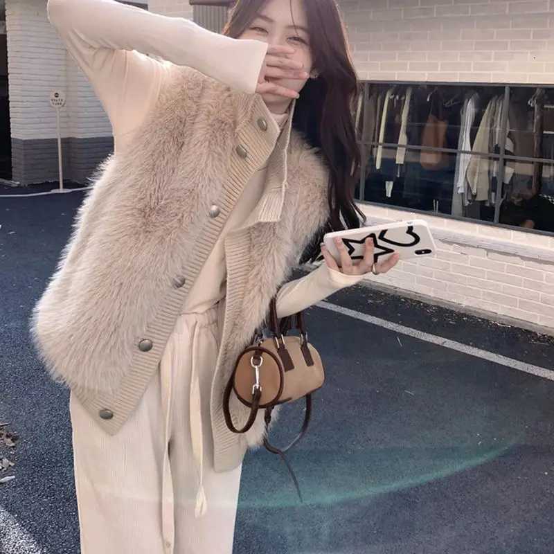 Stand Up Collar Knitted Patchwork Vest Womens Vest Korean Version Loose Plush VestT251129