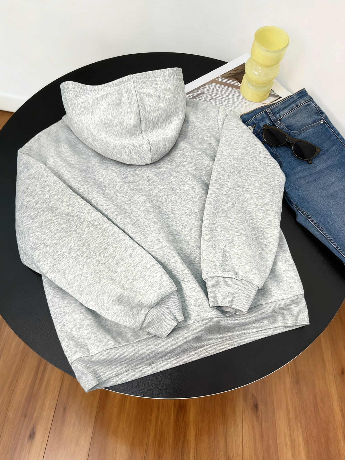 Women's Grey Rhinestone Hoodie: Young Fashion Style, Casual Comfortable Pullover with Bow Embellishment, Loose-Fit Hooded Sweatshirt for Daily We