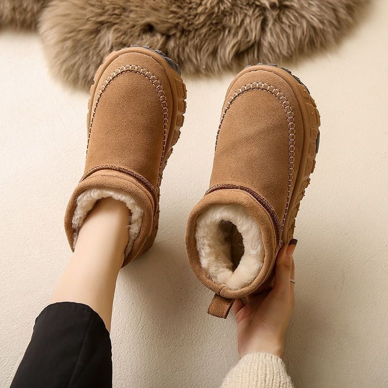 New Design Durable and anti-slip thick-soled winter cotton shoes, fur integrated snow boots with fleece, low-top outer wear, thick-leather cotton boot