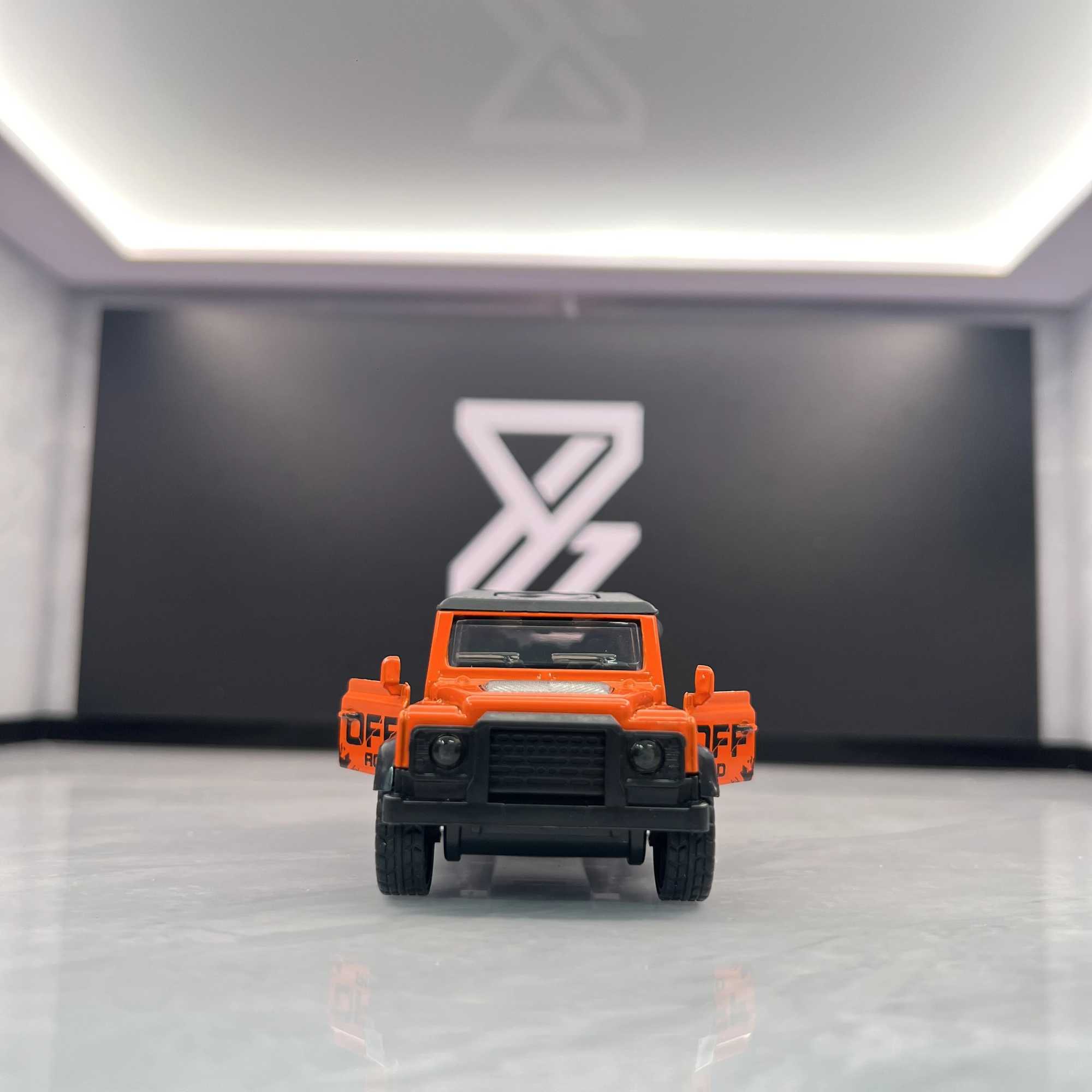 Simulation 143 classic off-road car alloy model with door opening function childrens toy alloy die-cast metal body J251129